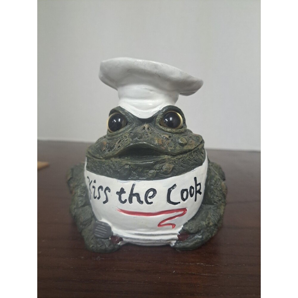 2007 Homestyles Toad Hollow Kiss The Cook Toad Resin Figurine